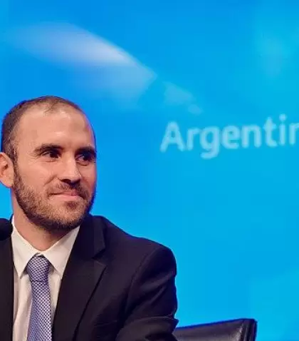 800px-Martin_Guzman_en_conferencia_de_prensa
