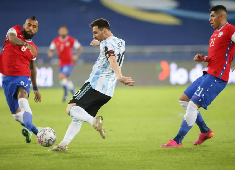 messi-argentina-chile-2-scaled
