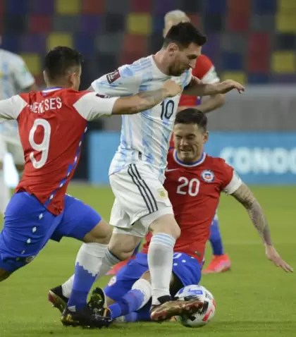messi-argentina-chile-scaled
