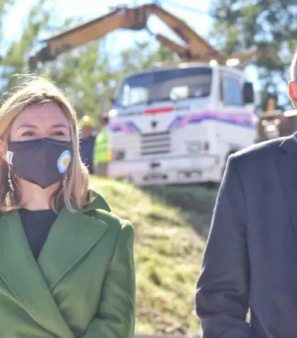 gabriela-estevez-y-carlos-caserio-del-frente-todos-cordoba-firmaron-el-pedido-nuevas-restricciones