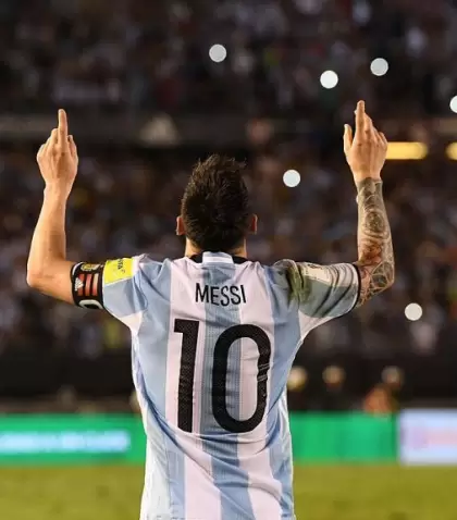Messi_Monumental