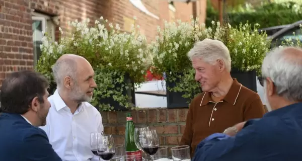 Larreta-Clinton