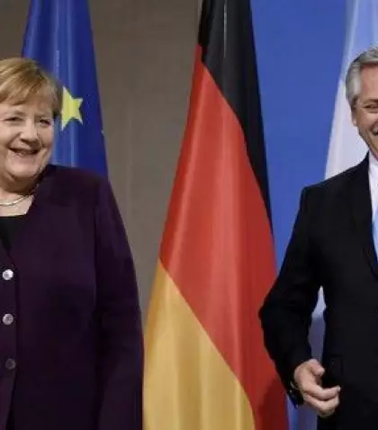alberto-fernandez-angea-merkel
