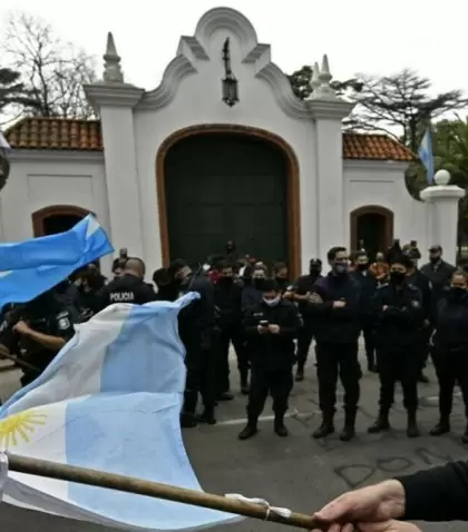 POLICIA-ARGENTINA-1