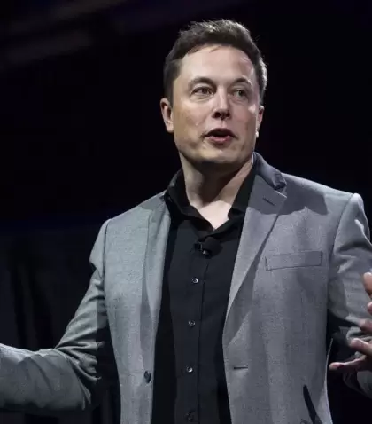 elon_musk_apnews-scaled-e1642430372734