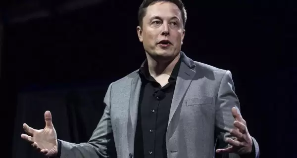 elon_musk_apnews-scaled-e1642430372734