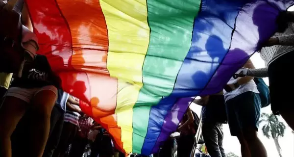 LGBT