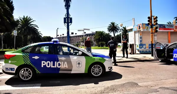 POLICIA-CUARENTENA-MAR-DEL-PLATA-CORONAVIRUS-2