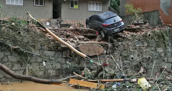 petropolis-reuters
