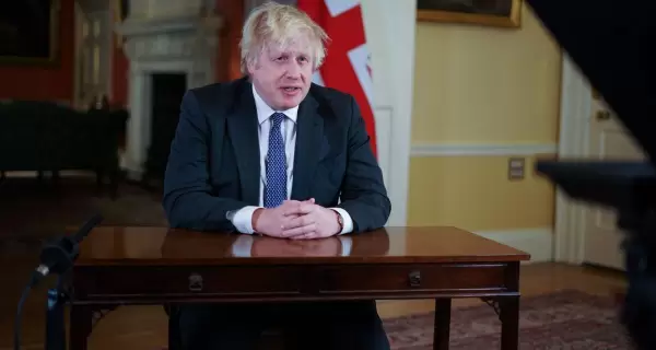 Boris-Johnson-Reino-Unido-se-enfrenta-a-una-marea-de