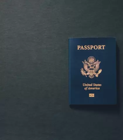us_pasaporte_unsplash-scaled