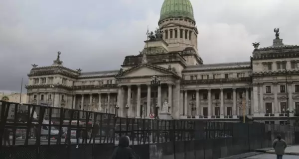 congreso-vallas-dividida-aborto-20180612-333595