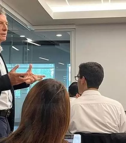 Macri-1