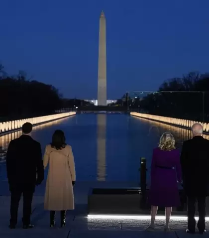 biden_estados_unidos_memorial_covid_2021_ap-e1652355564806