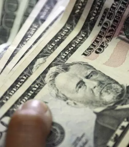101146744_dolarafp4
