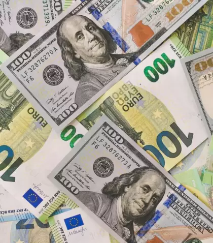 dolar_euro_unsplash-scaled