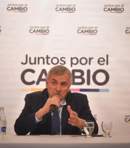 05-06-2023_el_gobernador_de_la_provincia-scaled