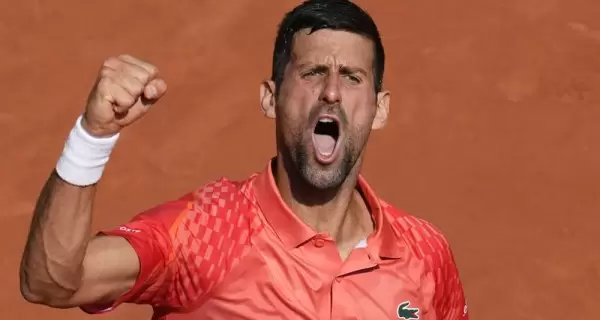 novak_djokovic_roland_garros_ap