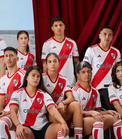 Camiseta-River