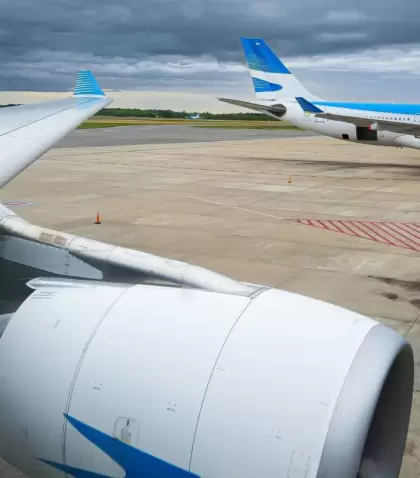Aerolneas Argentinas reprogram los vuelos que iban de 8 a 11
