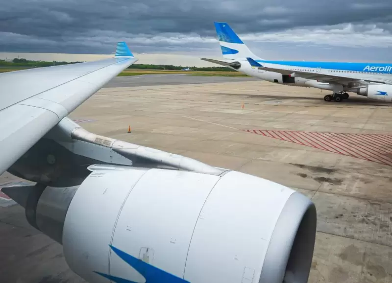Aerolneas Argentinas reprogram los vuelos que iban de 8 a 11