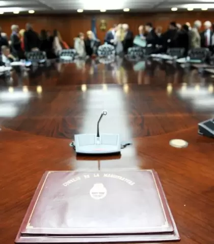 Es el primer paso en un proceso que podr�a culminar en sus destituciones