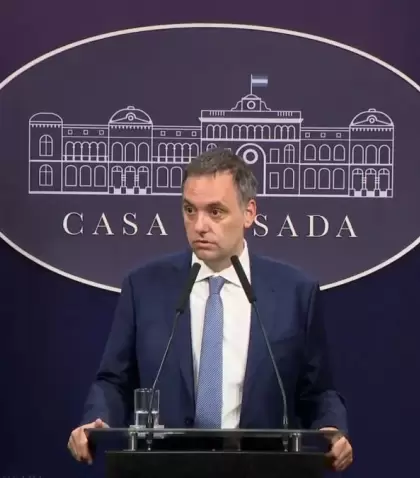El vocero presidencial, Manuel Adorni, durante una conferencia de prensa en la Casa Rosada.