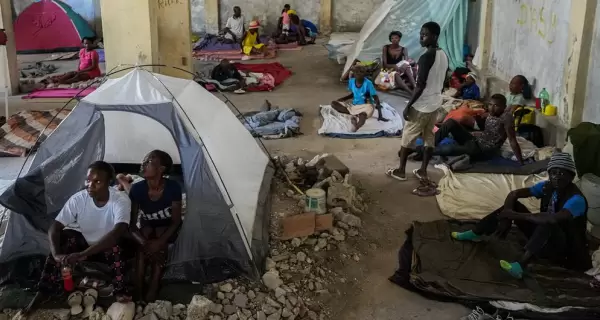 Desplazados por la ola de violencia en Puerto Prncipe, Hait.