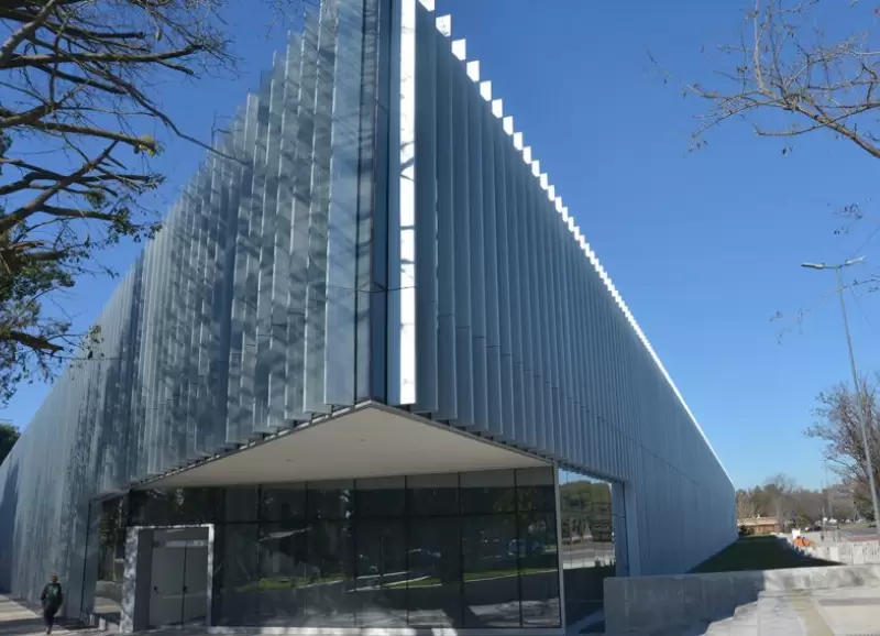 "Cero + Infinito", el edificio de la Facultad de Ciencias Exactas y Naturales de la UBA inaugurado en 2021.