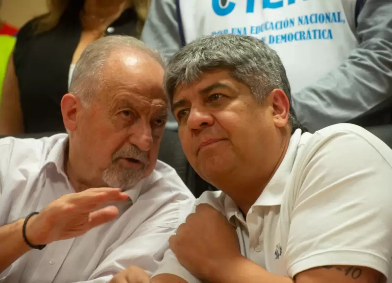 Los secretarios generales de la CGT, Hugo Yasky y Pablo Moyano.