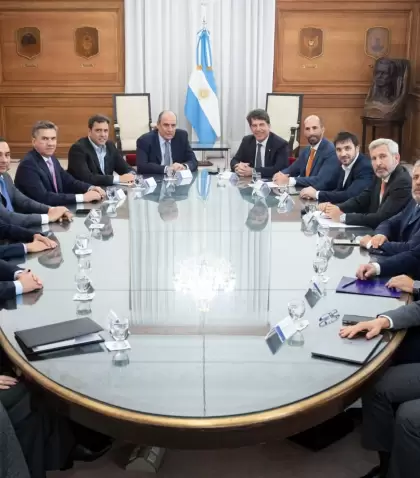 La reunin de los gobernadores de Juntos por el Cambio con el ministro del Interior, Guillermo Francos, y el jefe de Gabinete, Nicols Posse.