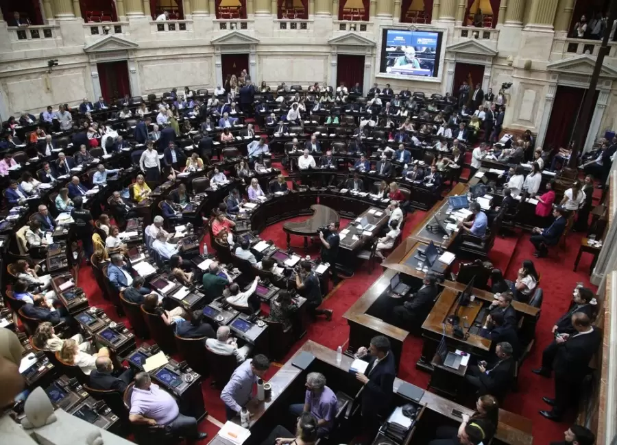 La Cmara de Diputados debate sobre los proyectos de Ley Bases y el Paquete fiscal impulsados por el Gobierno.