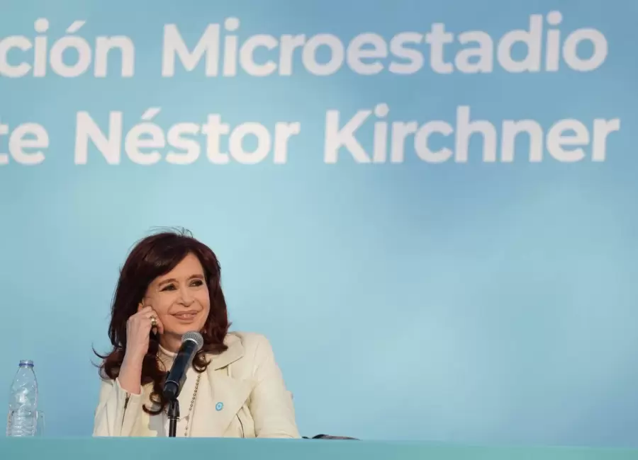 La expresidenta Cristina Fernndez de Kirchner en la inauguracin del microestadio presidente Nstor Kirchner de Quilmes, el 27 de abril.