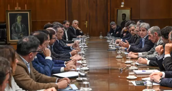 El ministro de Energa, Luis Caputo, en un encuentro de hace 2 semanas con representantes del sector energtico