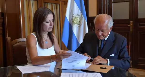 La ministra de Capital Humano, Sandra Pettovello, junto al presidente de la Fundacin Conin, Abel Albino, en febrero.