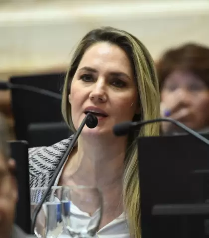 La senadora Carolina Losada.