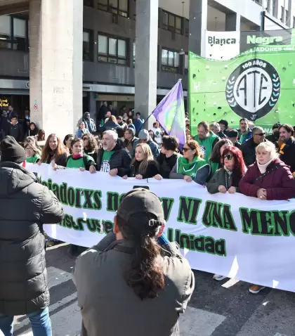 Marcha de la Asociaci�n de Trabajadores del Estado