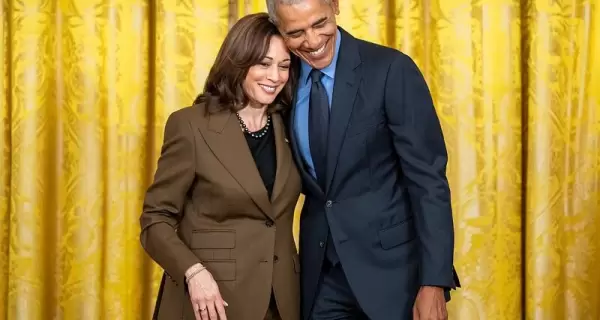 Kamala Harris y Barack Obama en 2022.
