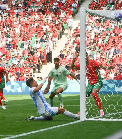 El gol de Cristian Medina frente a Marruecos que fue anulado mediante el VAR luego de que el partido fuera suspendido por incidentes