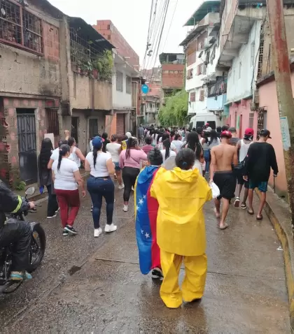 Protestas en la barrio popular Petare de Caracas