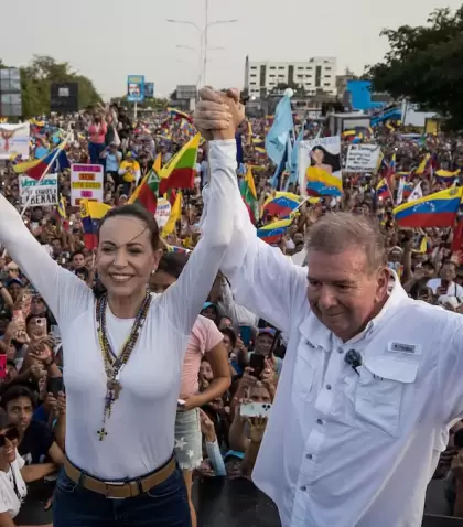 Edmundo Gonzlez Urrutia junto a Mara Corina Machado.