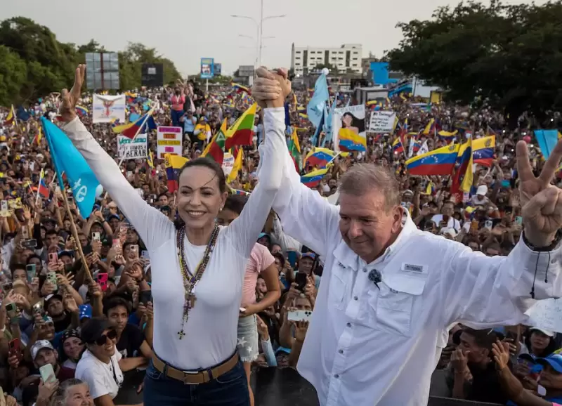 Edmundo Gonzlez Urrutia junto a Mara Corina Machado.