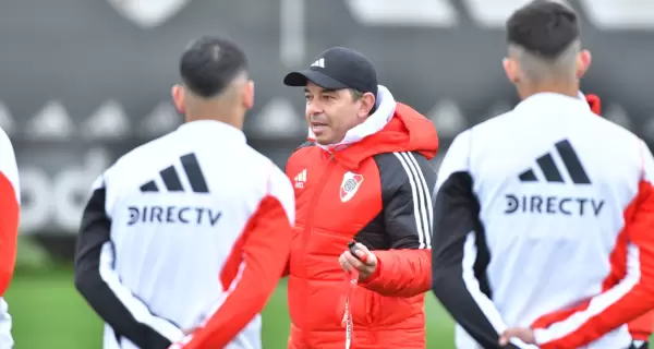 Marcelo Gallardo en un entrenamiento en el River Camp