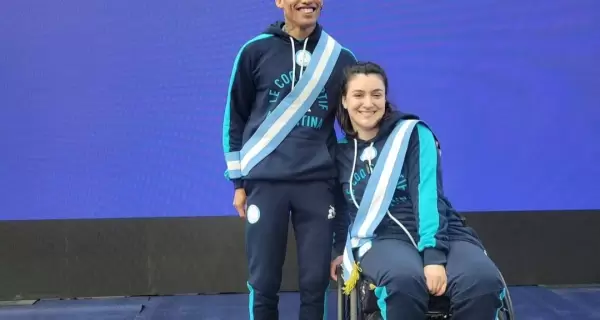 El velocista Hernn Barreto y Constanza Garrone, los abanderados de la delegacin argentina en los Juegos Paralmpicos Pars 2024