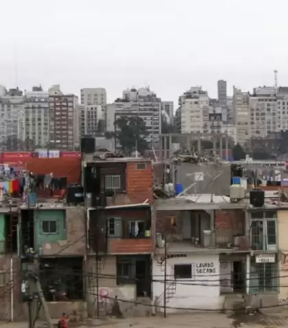 Canasta b�sica: una familia necesit� $  en julio para no ser pobre.