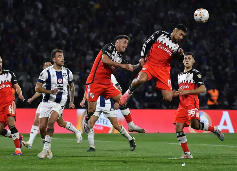 El gol de Paulo Daz para la victoria 1-0 de River ante Talleres por la ida de los octavos de final de la Copa Libertadores