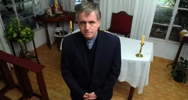 El padre Julio C�sar Grassi, condenado a 15 a�os de prisi�n por abuso sexual infantil