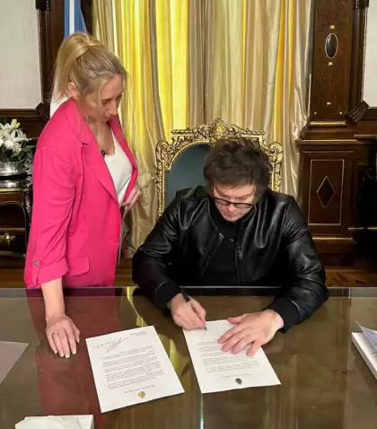 El presidente Javier Milei y la secretaria General de la Presidencia, Karina Milei