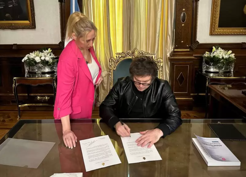 El presidente Javier Milei y la secretaria General de la Presidencia, Karina Milei