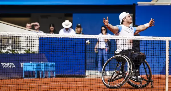 El festejo de Gustavo Fernndez tras su triunfo por el bronce en los Juegos Paralmpicos 2024